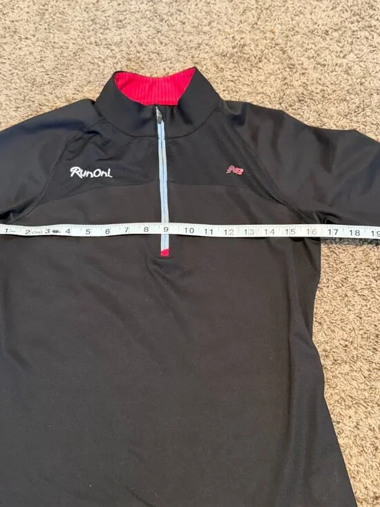 New Balance Run On! Women’s M Quarter Zip Reflective Long Sleeve Running Top - Picture 11 of 12